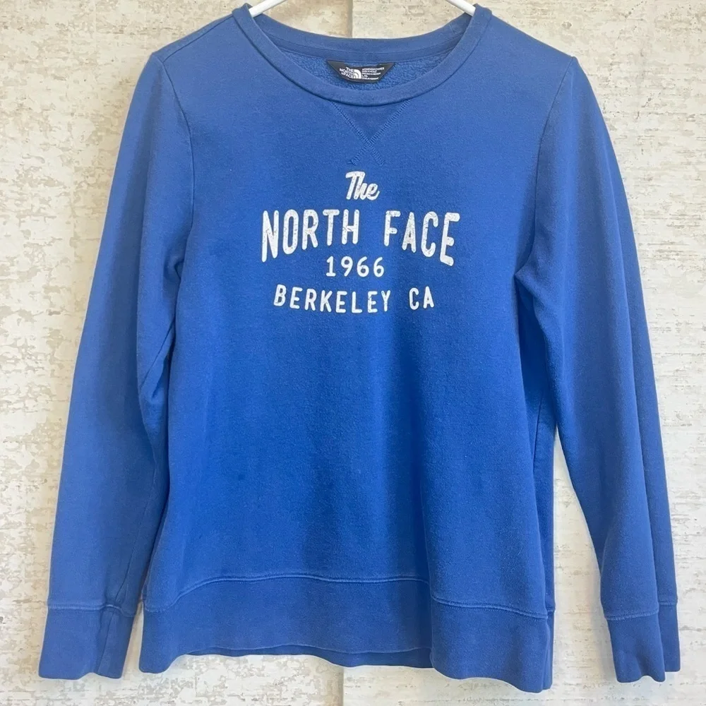 The North Face Blue Crewneck Sweatshirt 1966 Berkeley, CA Sz L Spellout Graphic